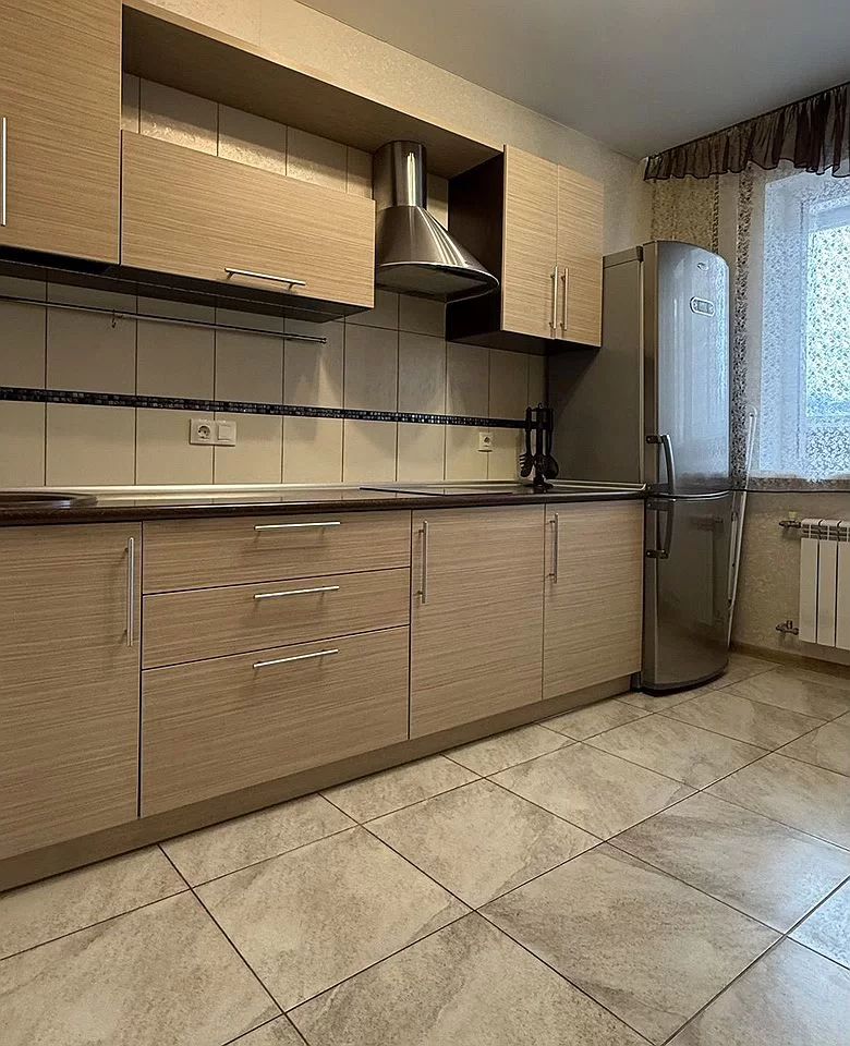 1-комнатная квартира в аренду, улица Романова, 60 — 29 000 ₽/мес