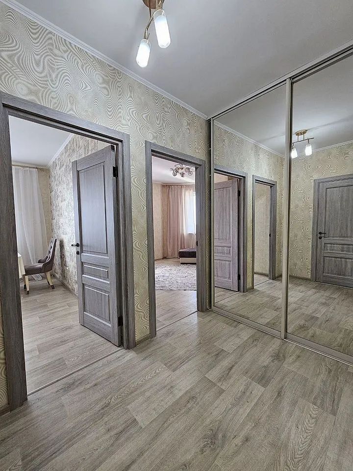 1-комнатная квартира в аренду, ул. Дмитрия Шамшурина, 1 — 30 000 ₽/мес