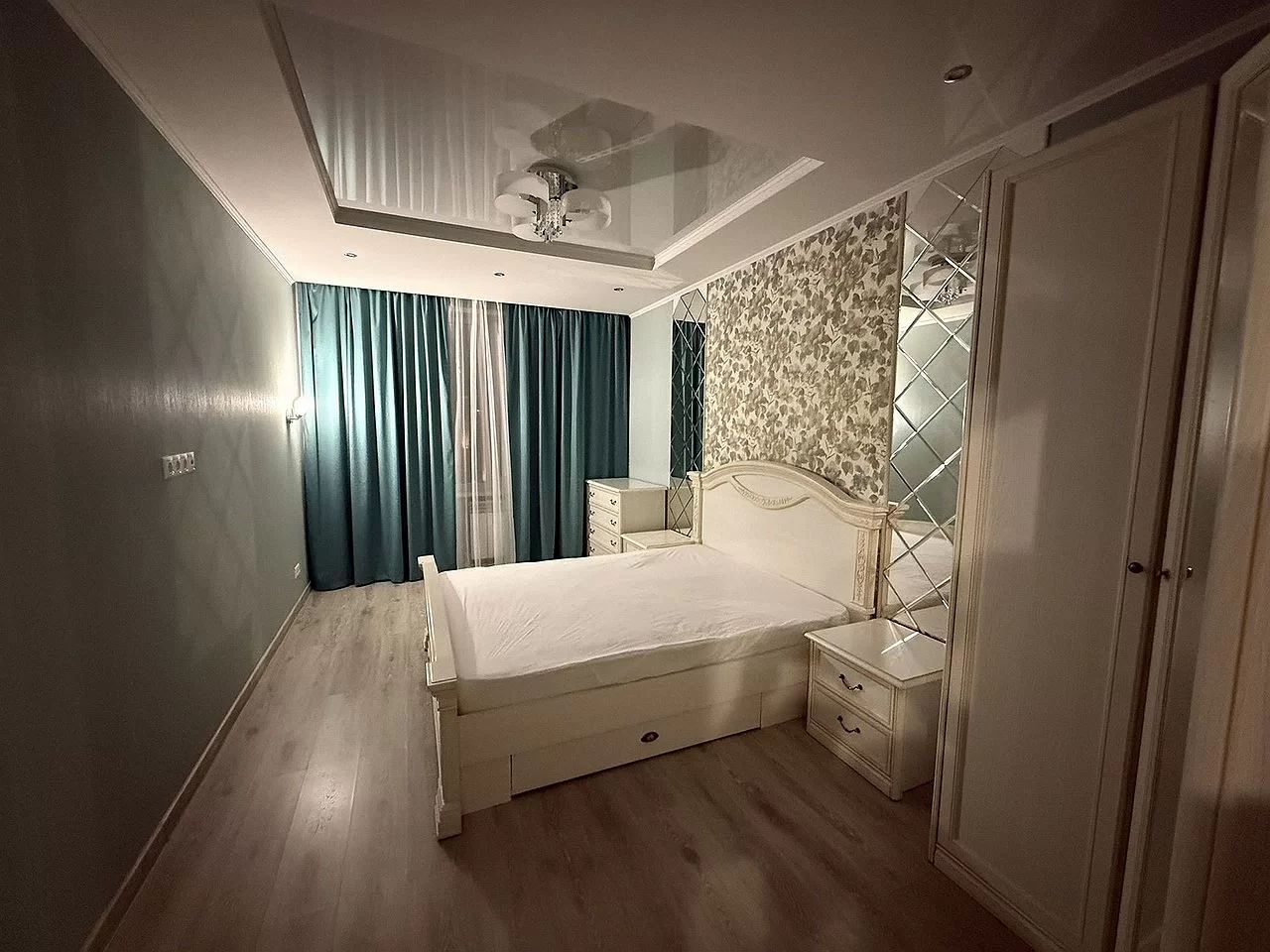 3-комнатная квартира в аренду, улица Галущака, 15 — 35 000 ₽/мес