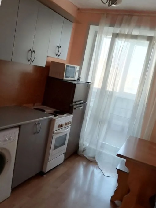 1-комнатная квартира в аренду, улица Связистов, 141 — 25 000 ₽/мес