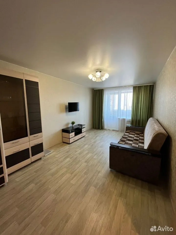 1-комнатная квартира в аренду, улица Жуковского, 105/2 — 28 000 ₽/мес
