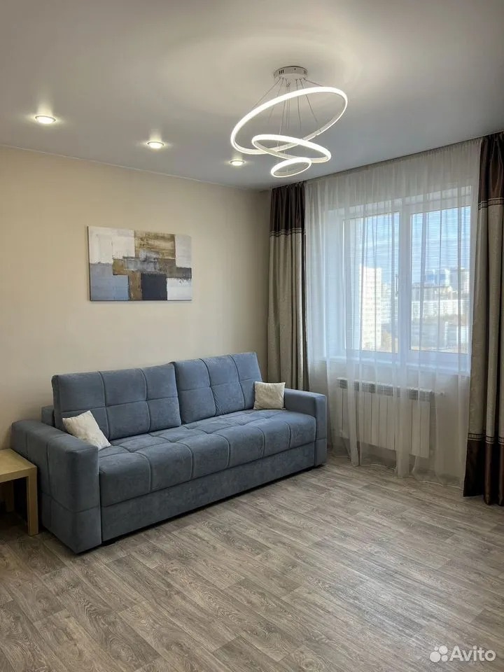 1-комнатная квартира в аренду, улица Романова, 60/1 — 38 000 ₽/мес